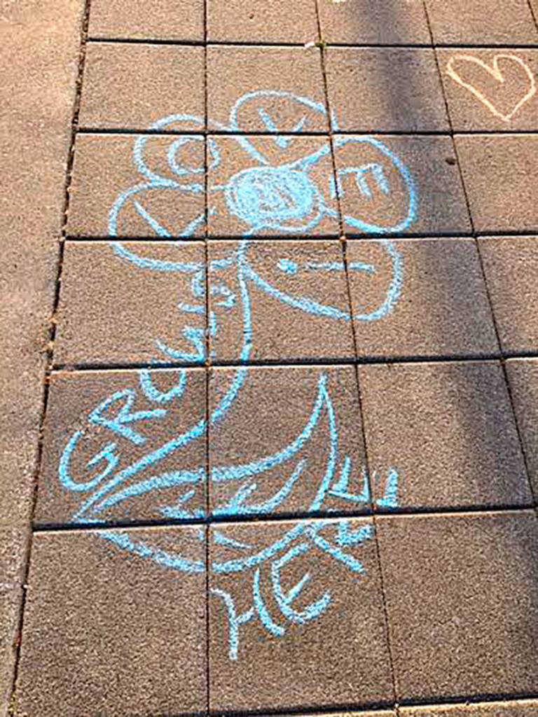 Eastside residents pay tribute to Charlottesville victims