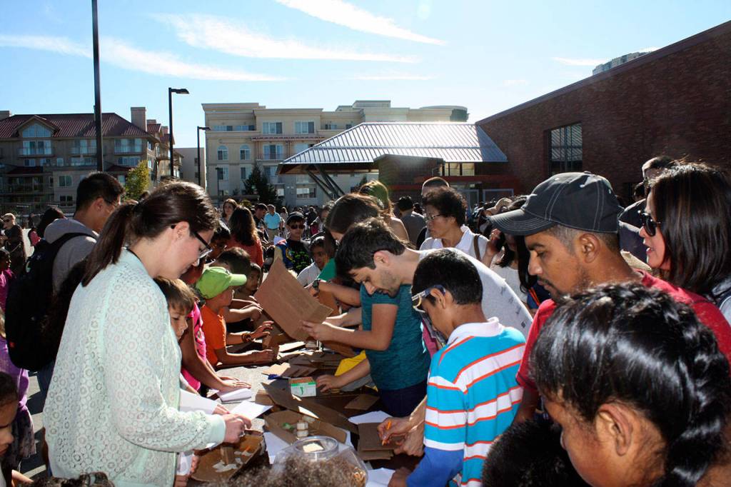 Hundreds view total solar eclipse in Downtown Bellevue | Photos