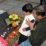 Group holds Bellevue candlelight vigil to honor Las Vegas shooting victims