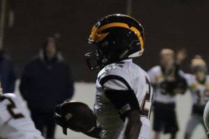 Photo courtesy of Don Borin/Stop Action Photography                                Bellevue Wolverines senior running back Isaiah Ifanse was named Washingtons 2017-18 Gatorade Washington Football Player of the Year. Ifanse rushed for 2,485 yards and 44 touchdowns this past season. Bellevue, which advanced to the Class 3A state semifinals, finished with an overall record of 11-2. Ifanse (pictured) rumbles for yardage against the Mercer Island Islanders in a rivalry matchup on Oct. 13.