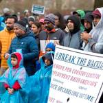 Hundreds rally for green card reform at Bellevue event