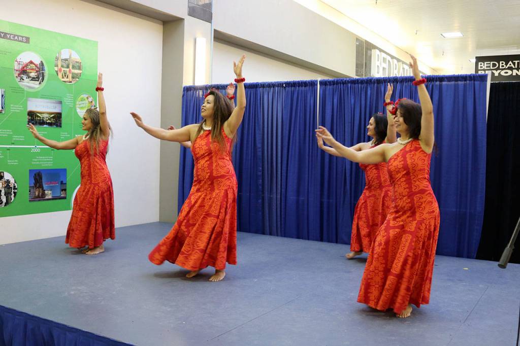 Halau Hokunani perform music and hula dances from Hawaii. Evan Pappas/Staff Photo