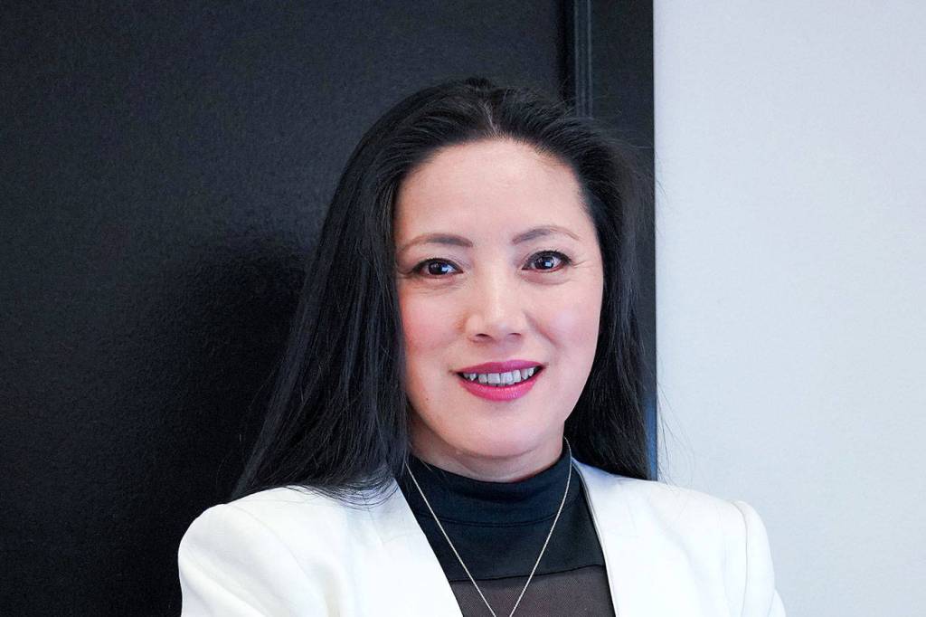 Stokes and Zhang vie for Pos. 1 on the Bellevue City Council