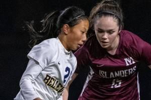 Soccer, cross-country and tennis athletes shine | Bellevue prep sports roundup